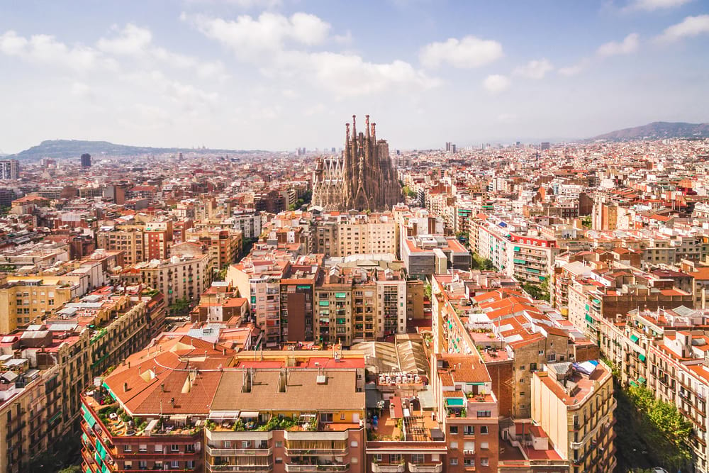 Ahorrar en las ciudades más caras de España